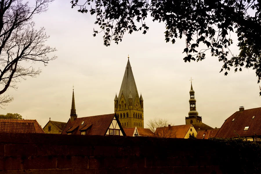 Architekturaufnahme mit markanten Linien und Perspektiven